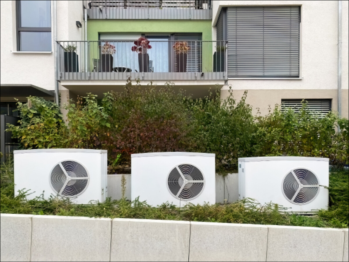 txn. Wärmepumpen können auch in Mehrfamilienhäusern klimafreundliche Wärme liefern. Mit guter Planung lassen sich technische Hürden im Bestand überwinden.