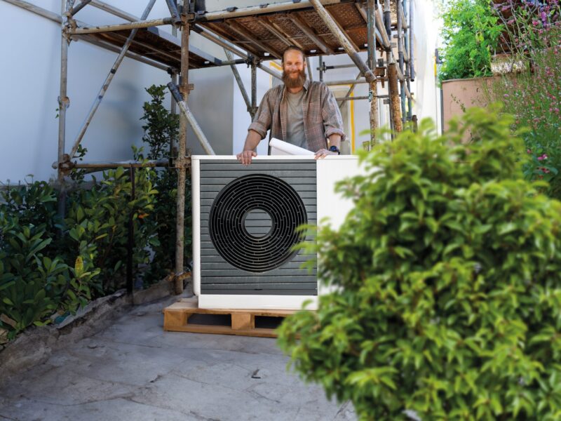 Beim Heizungstausch profitieren Eigentümer künftig von mehr Wahlfreiheit bei der Heiztechnik. (Foto: Konrad Berthold, Bausparkasse Schwäbisch Hall)